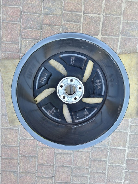 1x Alufelge 19 Zoll 8.0" 5x112 45ET Glanz Schwarz 11A601025 VW Id.4 Rim Wheel FEL2530055828wm