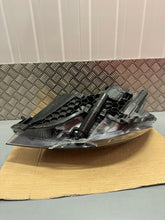 Laden Sie das Bild in den Galerie-Viewer, Frontscheinwerfer Skoda Superb II 3T1941016H LED Rechts Scheinwerfer Headlight