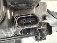 Laden Sie das Bild in den Galerie-Viewer, Frontscheinwerfer Mercedes-Benz W212 1ZT01080011 A2128201959 Links Headlight SCH7400566975op