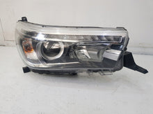 Load image into Gallery viewer, Frontscheinwerfer Toyota Hilux Rechts Scheinwerfer Headlight SCH5888916825aw