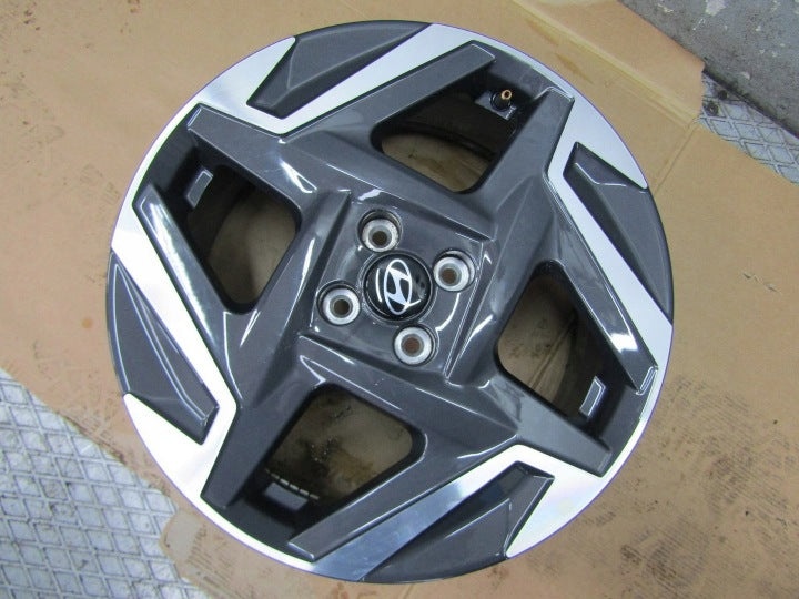 1x Alufelge 17 Zoll 6.5" 4x100 50ET 52910-Q0430 Hyundai Bayon Rim Wheel FEL6025790047va