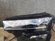 Laden Sie das Bild in den Galerie-Viewer, Frontscheinwerfer Skoda Karoq 57B941009 Links Scheinwerfer Headlight SCH1538346927kw