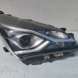 Frontscheinwerfer Toyota Yaris 81110-0D35006 Rechts Scheinwerfer Headlight SCH3780357100ka