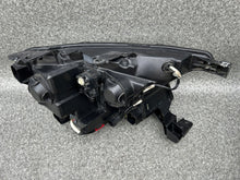 Load image into Gallery viewer, Frontscheinwerfer Ford Ranger Links Scheinwerfer Headlight SCH7368424917st
