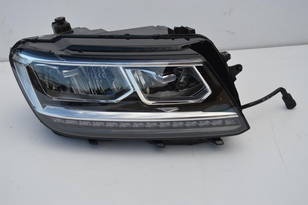 Frontscheinwerfer VW Tiguan Rechts Scheinwerfer Headlight