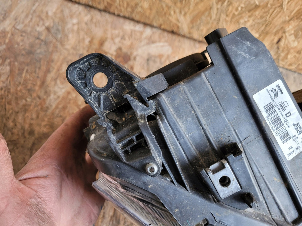 Frontscheinwerfer Citroën Berlingo 9816824780 Rechts Scheinwerfer Headlight