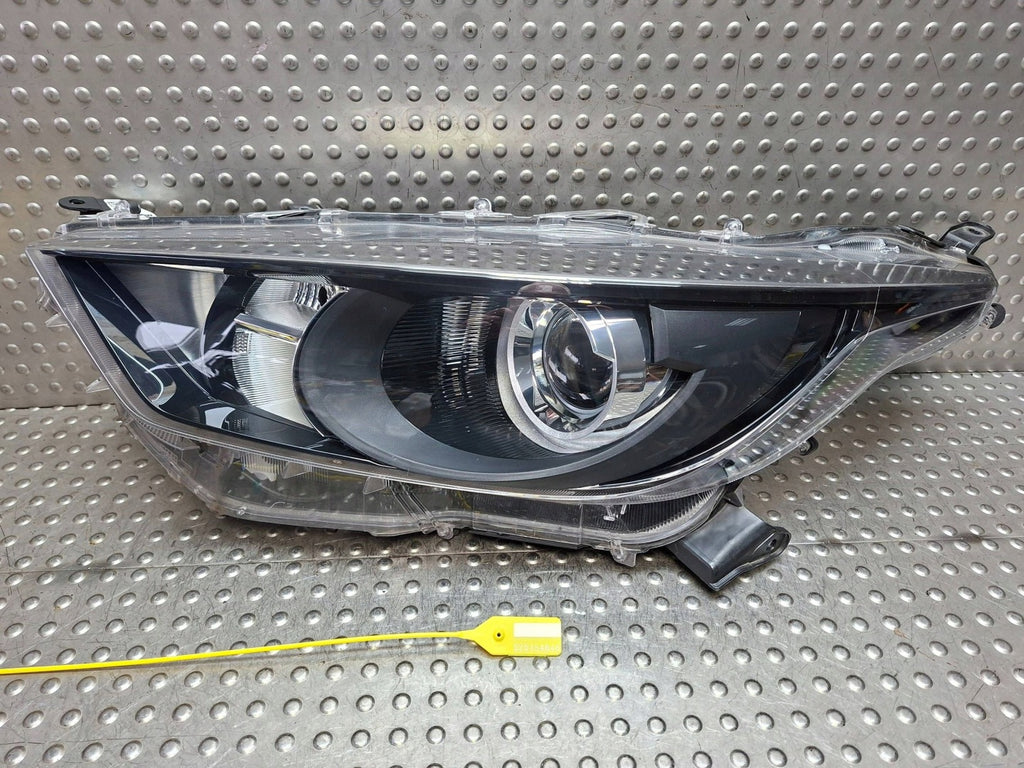 Frontscheinwerfer Toyota Yaris EUK0-6 Links Scheinwerfer Headlight SCH6882976120sy