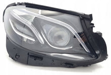 Laden Sie das Bild in den Galerie-Viewer, Frontscheinwerfer Mercedes-Benz W213 A2139069608 LED Rechts Headlight SCH6428047920jz