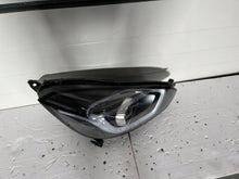 Laden Sie das Bild in den Galerie-Viewer, Frontscheinwerfer Honda Jazz V Rechts Scheinwerfer Headlight SCH7540994790gd