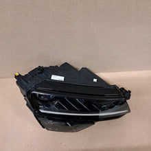 Load image into Gallery viewer, Frontscheinwerfer Skoda Karoq 57B941016B LED Rechts Scheinwerfer Headlight SCH3616582302eu