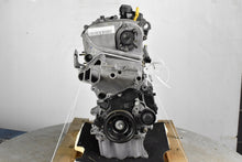 Load image into Gallery viewer, Motor VW Golf VIII IV DLAA 1.0 110PS 81kW 61TKm 2023 Benzin Engine Unkomplett