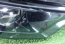 Laden Sie das Bild in den Galerie-Viewer, Frontscheinwerfer Skoda Karoq 57B941016F Rechts Scheinwerfer Headlight SCH1601765678gi