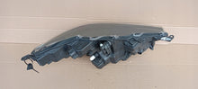 Laden Sie das Bild in den Galerie-Viewer, Frontscheinwerfer Toyota 4 Yaris K0-8EU Full LED Links Scheinwerfer Headlight