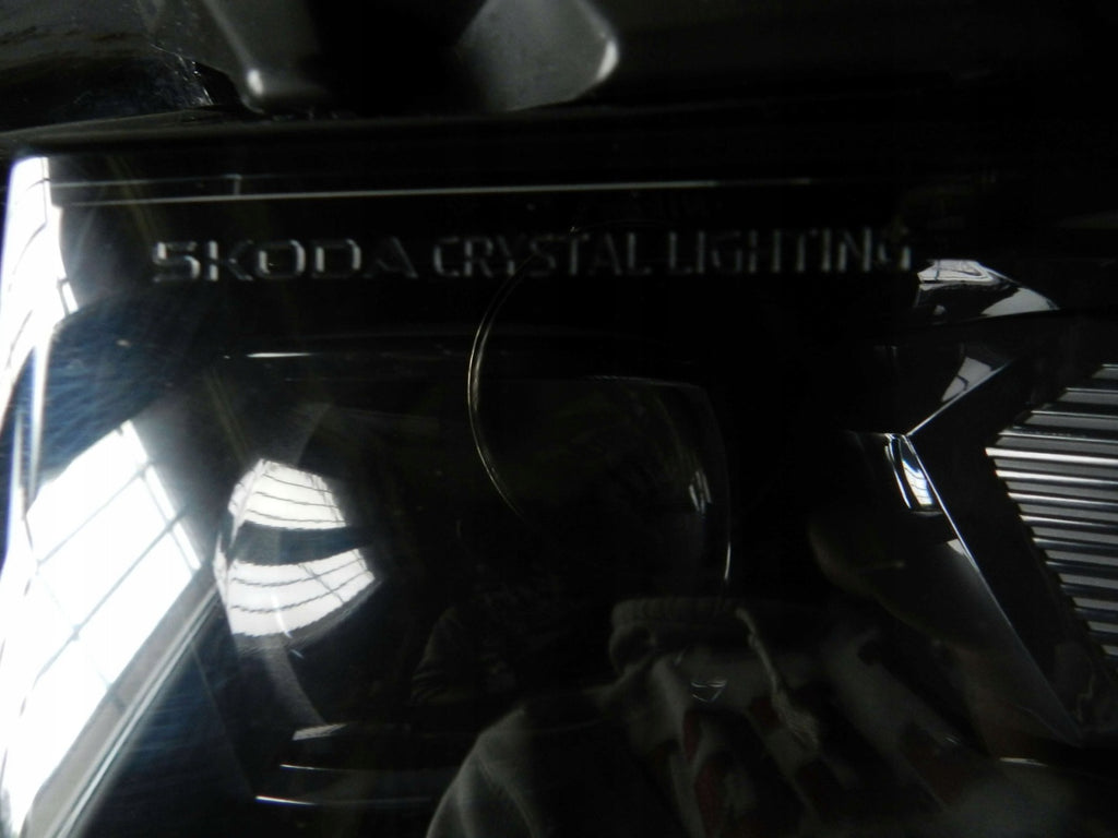Frontscheinwerfer Skoda 5LB941036 Rechts Scheinwerfer Headlight SCH5253182241mw