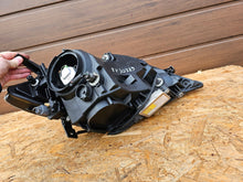 Laden Sie das Bild in den Galerie-Viewer, Frontscheinwerfer Honda Fr-V Frv Xenon Links Scheinwerfer Headlight