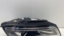 Laden Sie das Bild in den Galerie-Viewer, Frontscheinwerfer Audi Q5 8R0941032C Rechts Scheinwerfer Headlight SCH7403604176bp