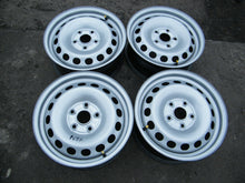 Laden Sie das Bild in den Galerie-Viewer, 4x Alufelge 15 Zoll 6.0" 5x112 47ET Silber VW Caddy V Golf III Jetta VI Touran FEL2313191142no