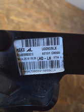 Load image into Gallery viewer, Frontscheinwerfer Hyundai I20 82181B8000 Ein Stück (Rechts oder Links) Headlight