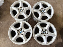 Load image into Gallery viewer, 4x Alufelge 17 Zoll 7.5" 5x120 40ET Glanz Silber 1096159-13 BMW Rim Wheel FEL5679292514rv