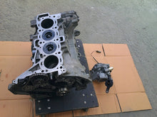 Laden Sie das Bild in den Galerie-Viewer, Motorblock Jaguar Rover 204DTY 2.0 Diesel Unkomplett MOT5084642860kb