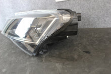 Laden Sie das Bild in den Galerie-Viewer, Frontscheinwerfer Skoda Superb 3V1941015B Xenon Links Scheinwerfer Headlight SCH7296959209of