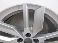 Laden Sie das Bild in den Galerie-Viewer, 1x Alufelge 18 Zoll 80A601025B Audi Q5 Rim Wheel
