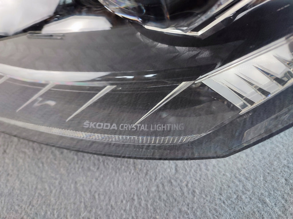 Frontscheinwerfer Skoda Fabia 6VB941015B LED Links Scheinwerfer Headlight