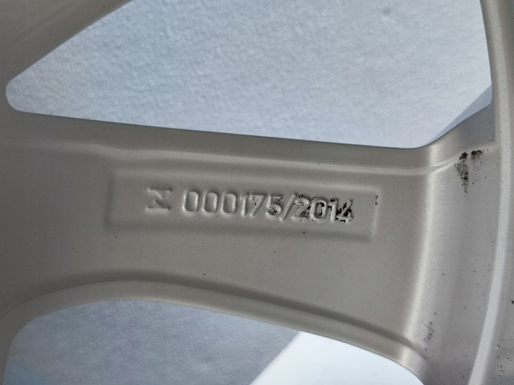 1x Alufelge 17 Zoll 7.5" 5x112 38ET Glanz Silber 8W0601025L Audi A4 B9 Rim Wheel FEL8005161882lx