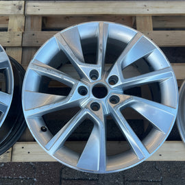 1x Alufelge 18 Zoll 7.0