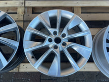 Load image into Gallery viewer, 1x Alufelge 18 Zoll 7.0" 5x112 Glanz 57A601025D Skoda Karoq Rim Wheel FEL6191153654tn