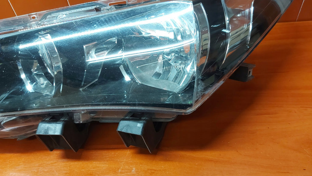 Frontscheinwerfer Toyota Corolla 81150-02E71 LED Ein Stück (Rechts oder Links)