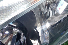 Laden Sie das Bild in den Galerie-Viewer, Frontscheinwerfer Mercedes-Benz Viano A4479067700 85122000 Links Headlight SCH1286223869th