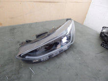Laden Sie das Bild in den Galerie-Viewer, Frontscheinwerfer Ford Focus 01MDE812364 Links Scheinwerfer Headlight SCH1275916669go