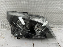 Laden Sie das Bild in den Galerie-Viewer, Frontscheinwerfer Mercedes-Benz Vito W447 A4479067800 Rechts Headlight