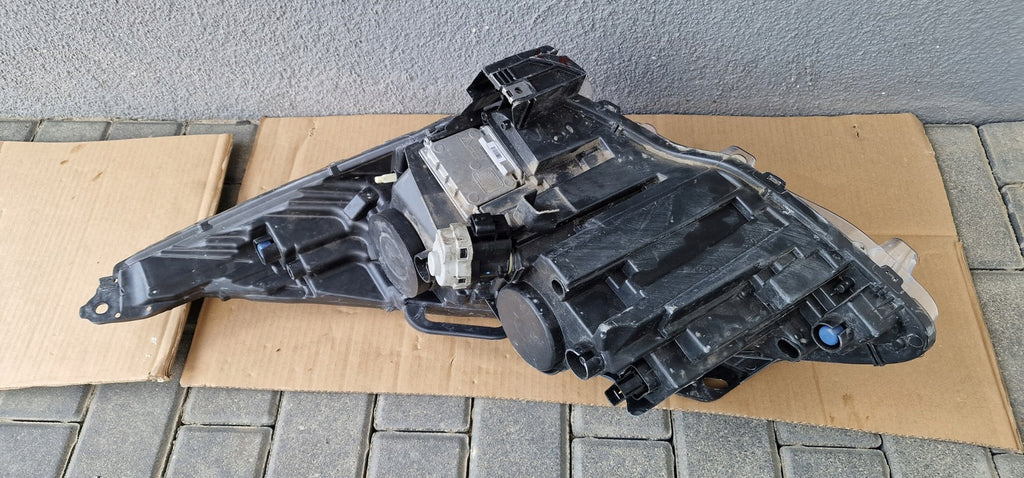 Frontscheinwerfer Peugeot 3008 89910358 617873380 Xenon Rechts Headlight SCH7917921611tf