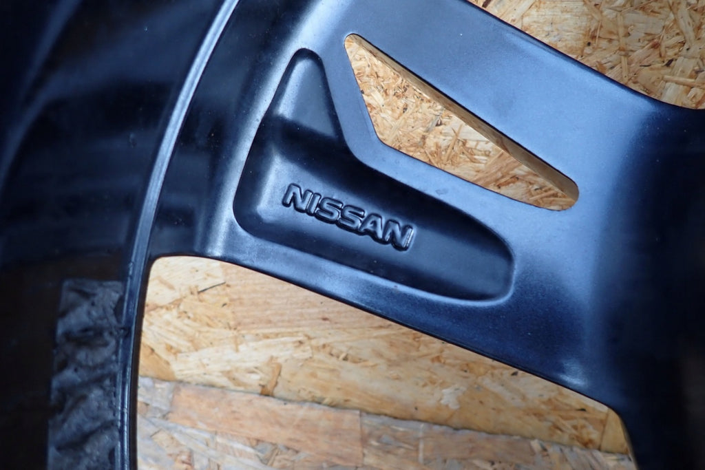 1x Alufelge 18 Zoll 7.0" 5x114.3 47ET 40300BV80C Nissan Juke F15 Rim Wheel