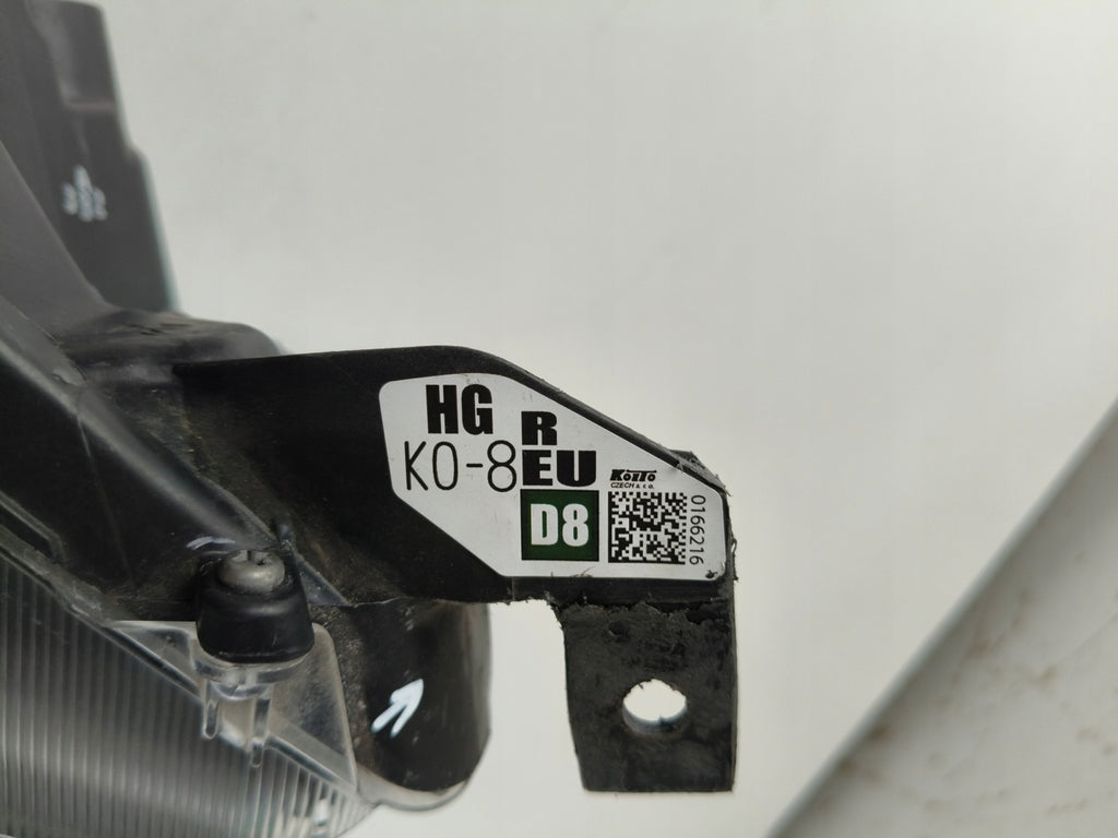 Frontscheinwerfer Mazda Yaris Rechts Scheinwerfer Headlight SCH2832780144az
