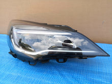 Laden Sie das Bild in den Galerie-Viewer, Frontscheinwerfer Opel Astra 662588537 LED Rechts Scheinwerfer Headlight