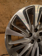 Laden Sie das Bild in den Galerie-Viewer, 1x Alufelge 18 Zoll 7.5" 5x105 44ET Glanz Grau 13409655 Mg 5 Astra K Rim Wheel FEL5022189606fn