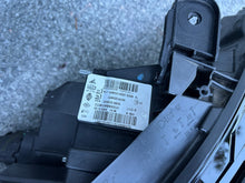 Load image into Gallery viewer, Frontscheinwerfer Renault Clio I V 260103507R Rechts Scheinwerfer Headlight SCH3631530339nx