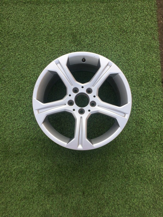 1x Alufelge 17 Zoll 8.0" 5x112 57ET Glanz Silber A2044010104 Mercedes-Benz W204 FEL6334726075ic