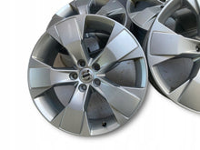 Laden Sie das Bild in den Galerie-Viewer, 4x Alufelge 18 Zoll 7.5" 5x108 50 5ET Glanz Silber 31471553 Volvo V60 I FEL8789351643nz