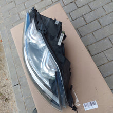 Load image into Gallery viewer, Frontscheinwerfer VW Golf VI Plus Xenon Rechts Scheinwerfer Headlight SCH3896115888nk