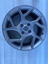 Laden Sie das Bild in den Galerie-Viewer, 1x Alufelge 17 Zoll 7.5&quot; 4x108 42,5ET Glanz Silber K1BJ-A1A Ford Fiesta