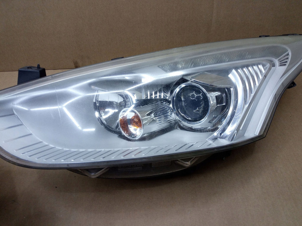 Frontscheinwerfer Ford B-Max AV1113W029DE AV1113W030DE Ein Satz Headlight SCH5198355595fw