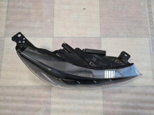 Laden Sie das Bild in den Galerie-Viewer, Frontscheinwerfer Ford Focus NX7B13E014CF Rechts Scheinwerfer Headlight SCH1986025456rr