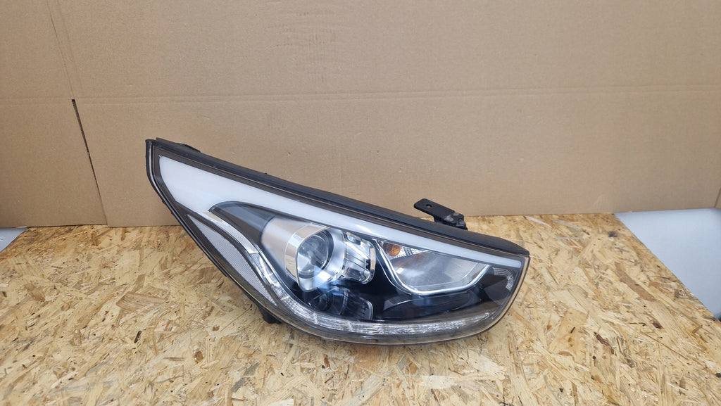 Frontscheinwerfer Hyundai Ix35 LED Ein Stück (Rechts oder Links) Headlight SCH9635978585qx
