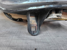 Laden Sie das Bild in den Galerie-Viewer, Frontscheinwerfer BMW Z4 E85 63127165704 Xenon Rechts Scheinwerfer Headlight