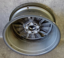 Load image into Gallery viewer, 1x Alufelge 17 Zoll 7.5&quot; 5x112 8W0601025G Audi A4 B9 Rim Wheel