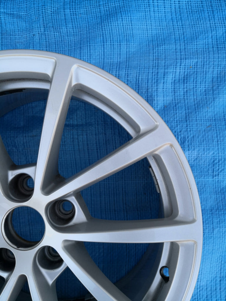 1x Alufelge 17 Zoll 7.5" 5x112 36ET Glanz Silber 4K0601025 Audi A6 C8 B9 FEL5563141843kr